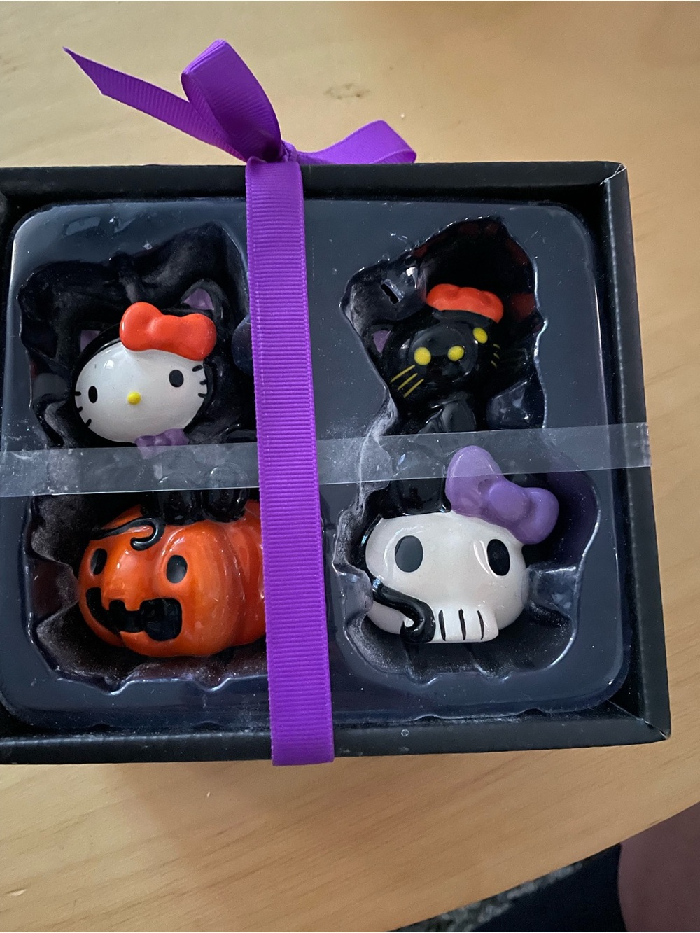 Hello Kitty Halloween Salt and pepper Shakers